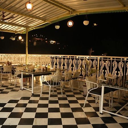 Hotel Karohi Villa Udaipur Exterior photo