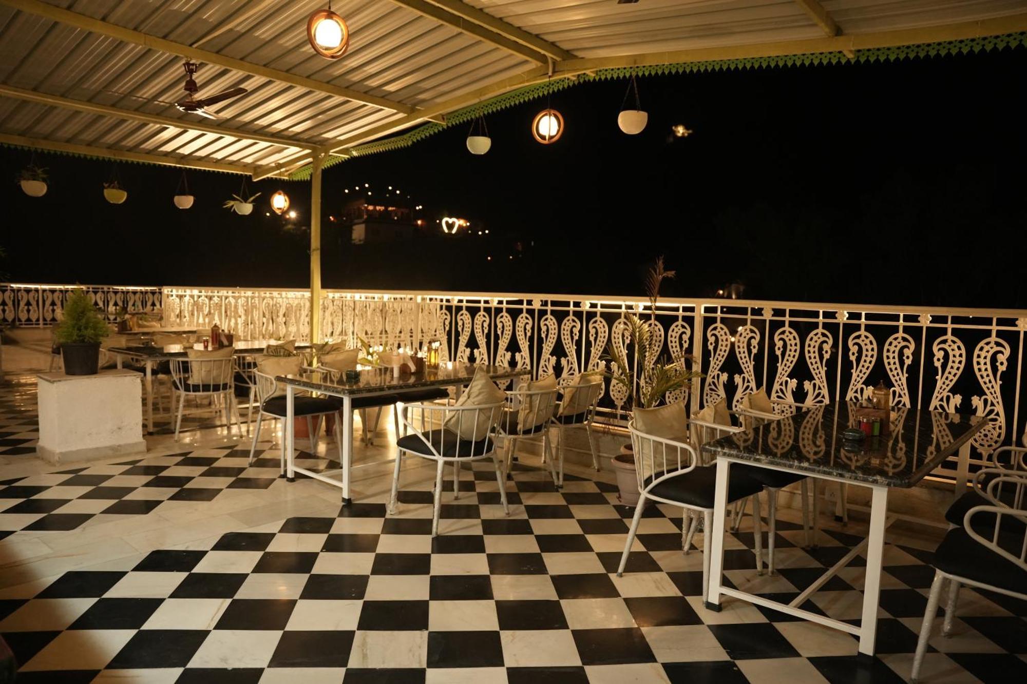 Hotel Karohi Villa Udaipur Exterior photo
